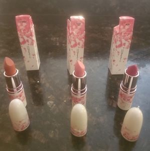 Mac powder kiss lipstick
